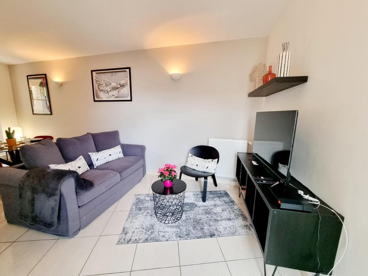 Coquette Maison De Calme Avec Patio Apartment