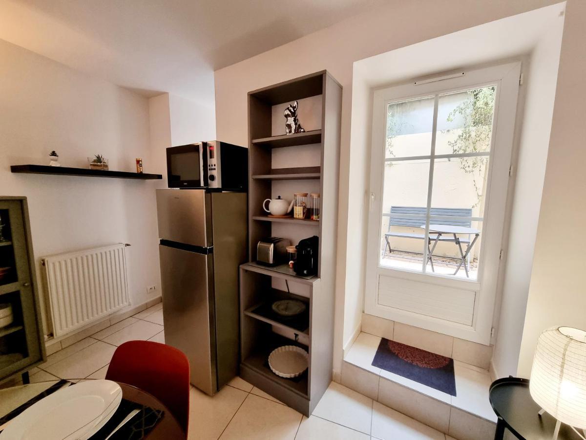 Coquette Maison De Calme Avec Patio Apartment